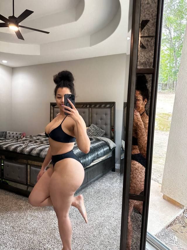 I’m available no restrictions - Image 3